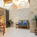 סטודיו 10 Studio
